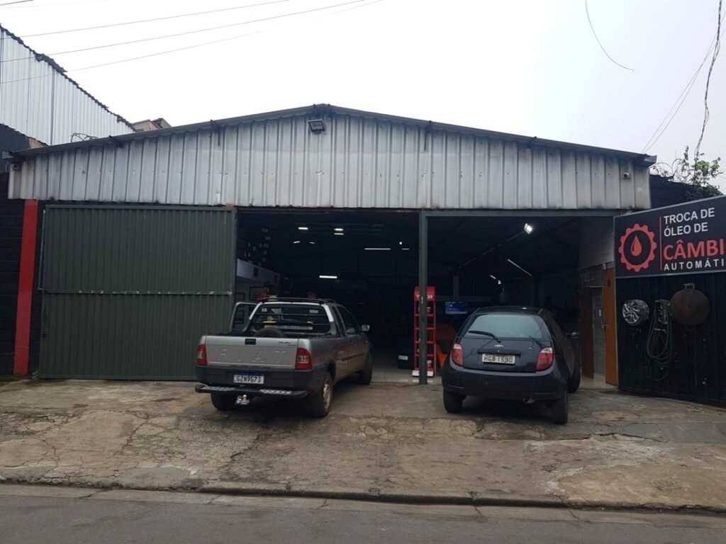 Fachada da 040 Motors Centro Automotivo, no Jardim Canadá.